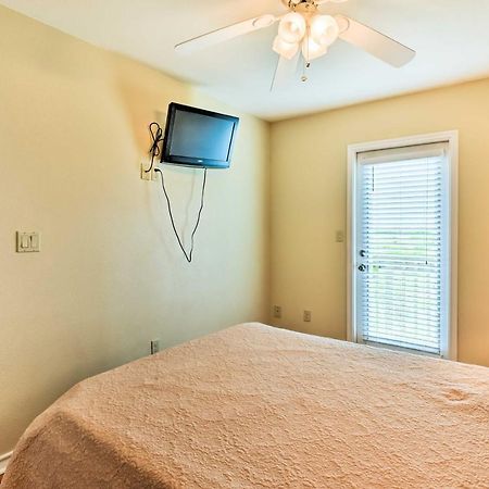 Spacious Port Aransas Condo Near Beach And Golfing Exterior foto